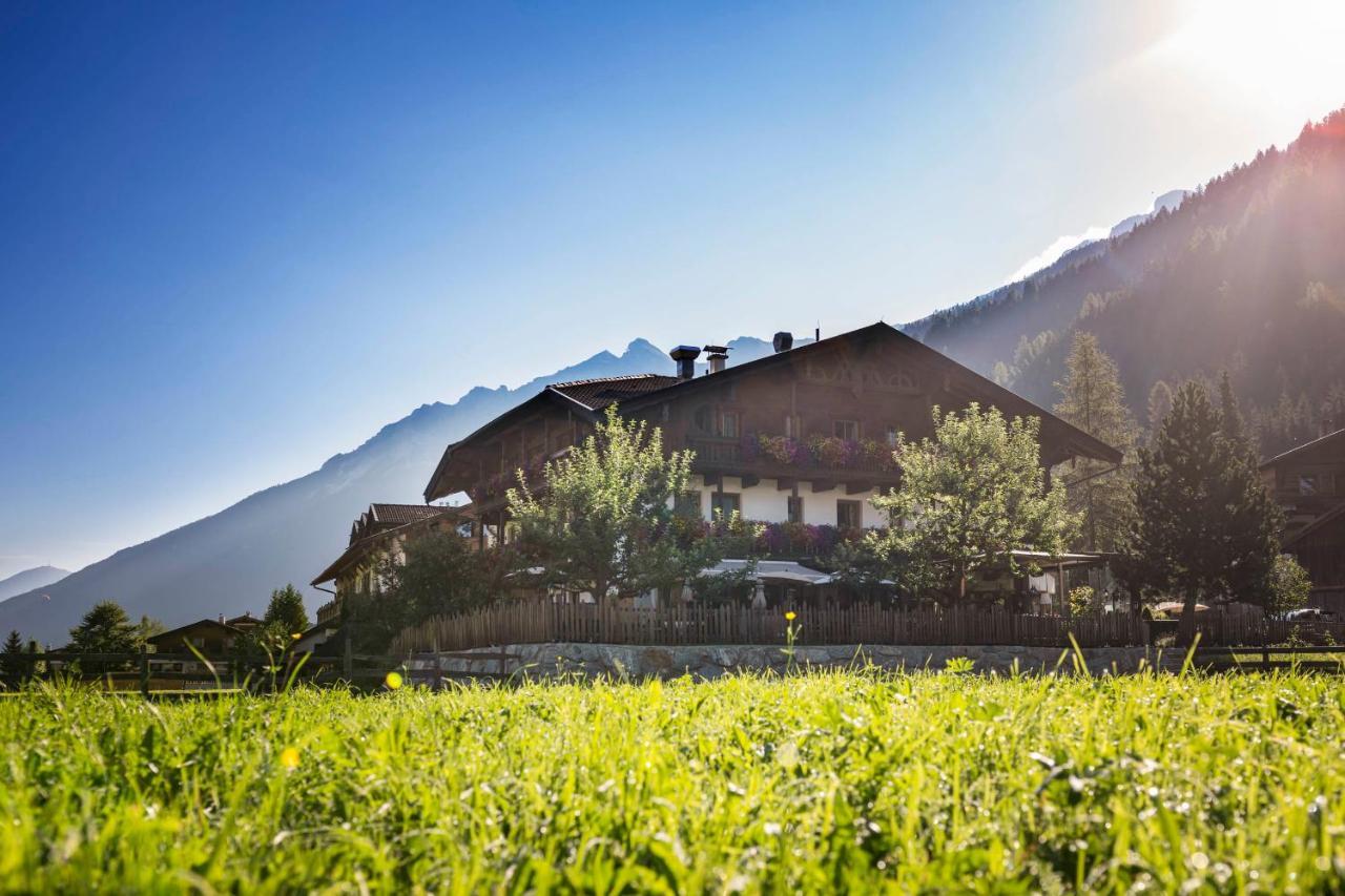 Hotel Brunnenhof Neustift im Stubaital Ngoại thất bức ảnh