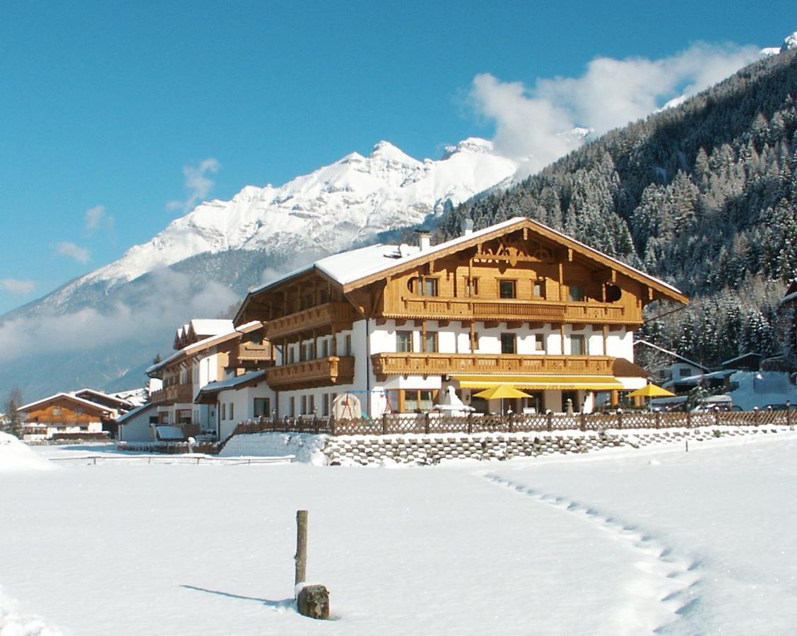 Hotel Brunnenhof Neustift im Stubaital Ngoại thất bức ảnh